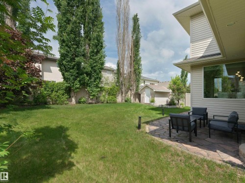 8708 207 Street Nw, Edmonton, AB - Outdoor