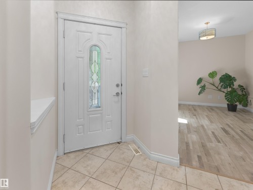 8708 207 Street Nw, Edmonton, AB - Indoor Photo Showing Other Room
