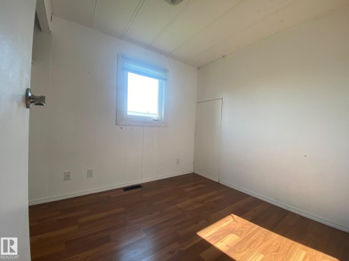 #042-4819 51 Avenue, Millet, AB - Indoor Photo Showing Other Room