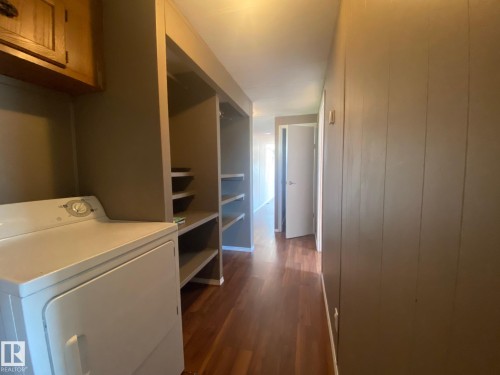 #042-4819 51 Avenue, Millet, AB - Indoor Photo Showing Laundry Room