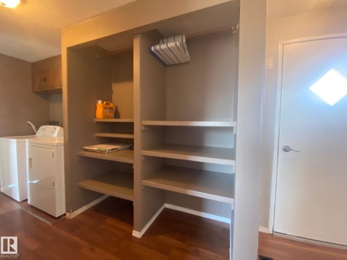 #042-4819 51 Avenue, Millet, AB - Indoor Photo Showing Laundry Room
