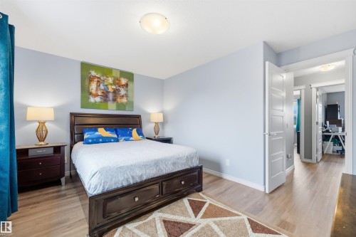 5315 Crabapple Loop Sw, Edmonton, AB - Indoor Photo Showing Bedroom