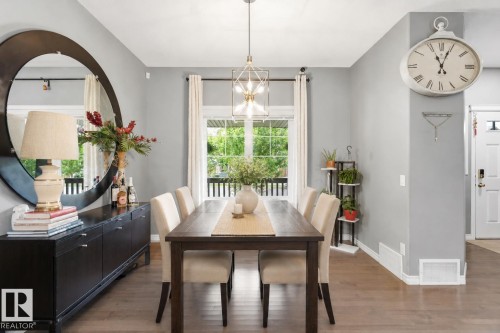 5315 Crabapple Loop Sw, Edmonton, AB - Indoor Photo Showing Dining Room