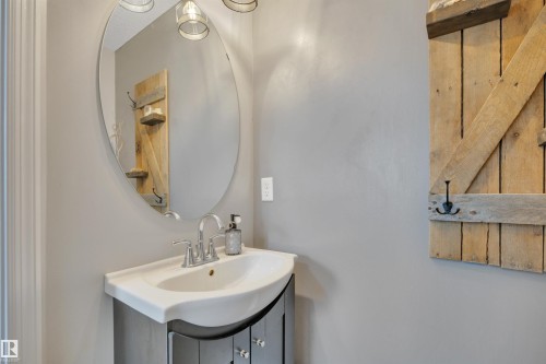 5101 Soleil Boulevard, Beaumont, AB - Indoor Photo Showing Bathroom