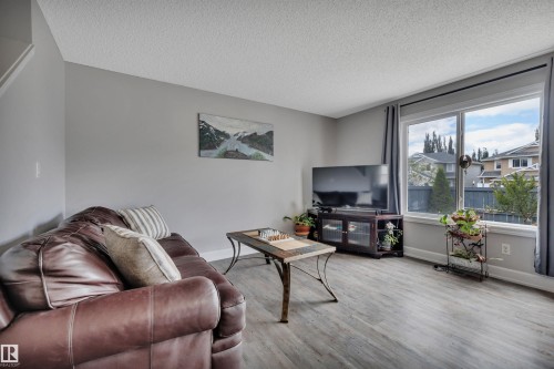 5101 Soleil Boulevard, Beaumont, AB - Indoor Photo Showing Living Room