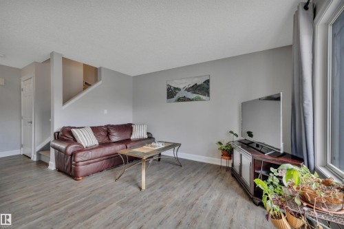 5101 Soleil Boulevard, Beaumont, AB - Indoor Photo Showing Living Room