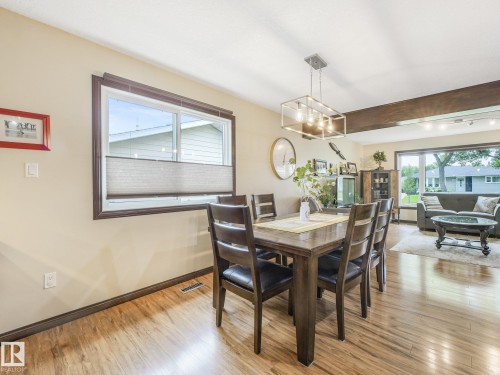9525 87 Street, Fort Saskatchewan, AB - Indoor Photo Showing Dining Room