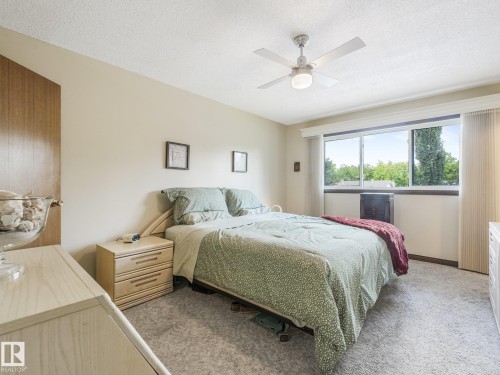 9525 87 Street, Fort Saskatchewan, AB - Indoor Photo Showing Bedroom