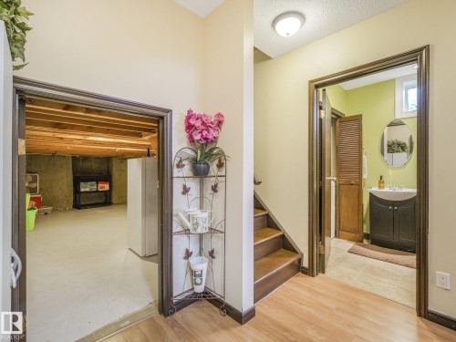 9525 87 Street, Fort Saskatchewan, AB - Indoor Photo Showing Other Room