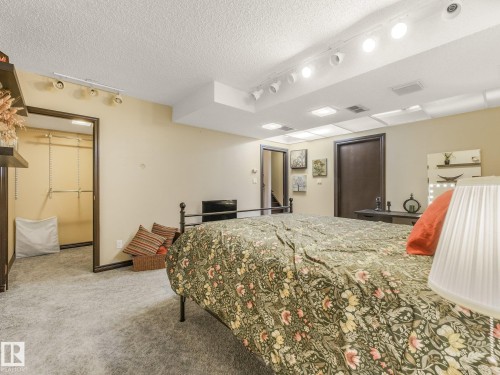 9525 87 Street, Fort Saskatchewan, AB - Indoor Photo Showing Bedroom
