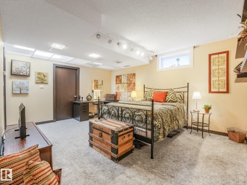 9525 87 Street, Fort Saskatchewan, AB - Indoor Photo Showing Bedroom
