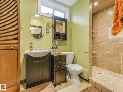 9525 87 Street, Fort Saskatchewan, AB - Indoor Photo Showing Bathroom