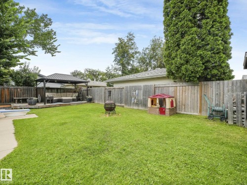 9525 87 Street, Fort Saskatchewan, AB - Outdoor With Backyard