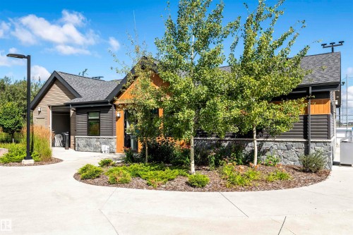 20127 19 Avenue Nw, Edmonton, AB - Outdoor