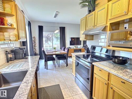 #17 10 Blackburn Dr Sw, Edmonton, AB - Indoor Photo Showing Other Room