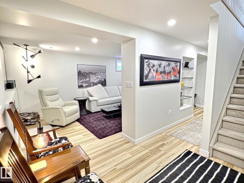 #17 10 Blackburn Dr Sw, Edmonton, AB - Indoor Photo Showing Other Room
