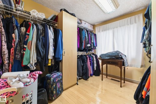 13204 47 Street Nw, Edmonton, AB - Indoor With Storage