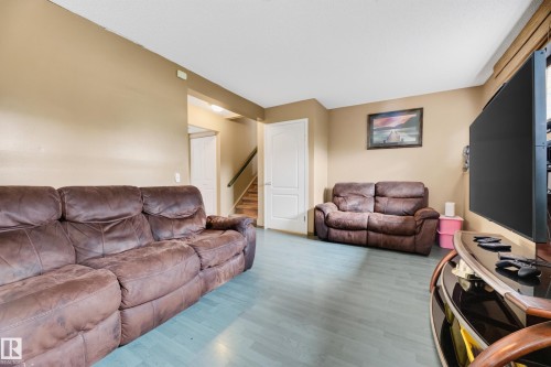 13204 47 Street Nw, Edmonton, AB - Indoor Photo Showing Living Room