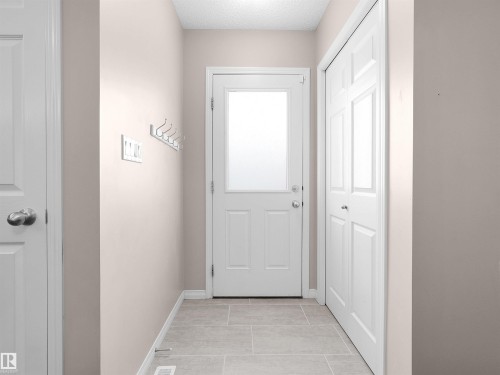 1318 Chappelle Boulevard Sw, Edmonton, AB - Indoor Photo Showing Other Room