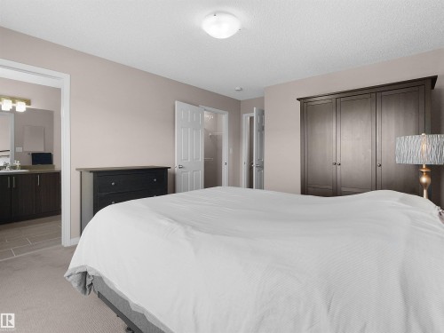 1318 Chappelle Boulevard Sw, Edmonton, AB - Indoor Photo Showing Bedroom