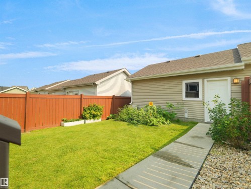 1318 Chappelle Boulevard Sw, Edmonton, AB - Outdoor