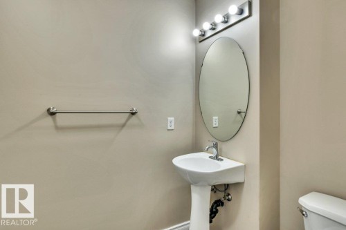 #33 2503 24 St Nw, Edmonton, AB - Indoor Photo Showing Bathroom