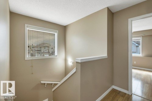 #33 2503 24 St Nw, Edmonton, AB - Indoor Photo Showing Other Room