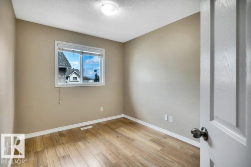 #33 2503 24 St Nw, Edmonton, AB - Indoor Photo Showing Other Room