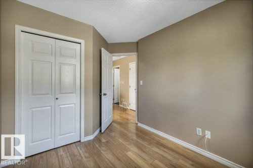#33 2503 24 St Nw, Edmonton, AB - Indoor Photo Showing Other Room