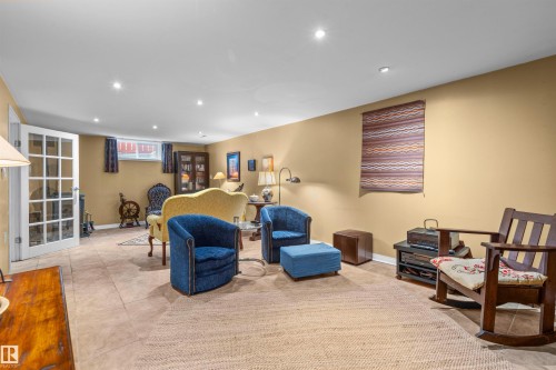 6811 101A Avenue Nw, Edmonton, AB - Indoor Photo Showing Basement