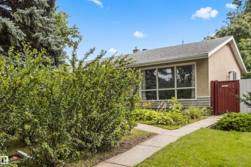 6811 101A Avenue Nw, Edmonton, AB - Outdoor