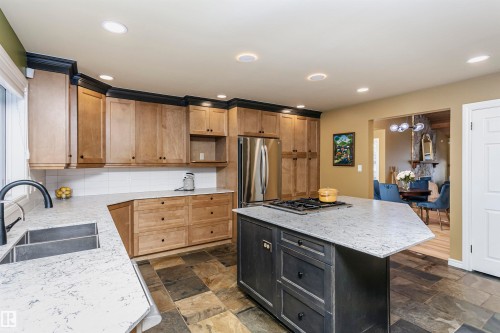 15104 42 Avenue Nw, Edmonton, AB - Indoor Photo Showing Kitchen With Double Sink
