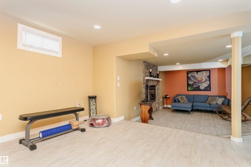 15104 42 Avenue Nw, Edmonton, AB - Indoor Photo Showing Gym Room