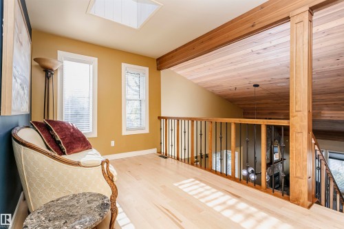 15104 42 Avenue Nw, Edmonton, AB - Indoor Photo Showing Other Room