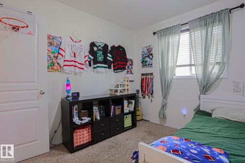 1 Leyland Way, Spruce Grove, AB - Indoor Photo Showing Bedroom