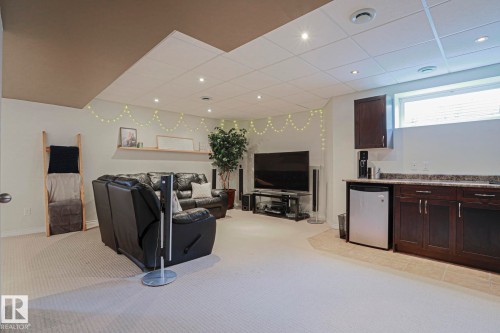 1 Leyland Way, Spruce Grove, AB - Indoor