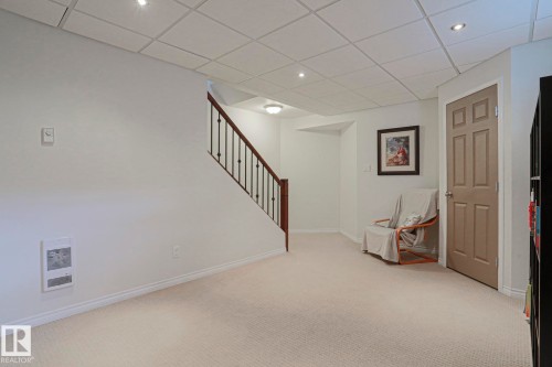 1 Leyland Way, Spruce Grove, AB - Indoor Photo Showing Other Room