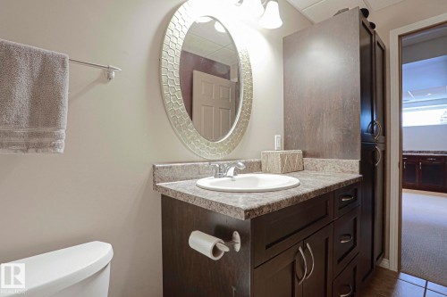 1 Leyland Way, Spruce Grove, AB - Indoor Photo Showing Bathroom