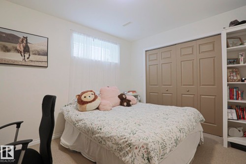 1 Leyland Way, Spruce Grove, AB - Indoor Photo Showing Bedroom