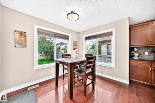 14015 146 Avenue Nw, Edmonton, AB - Indoor Photo Showing Dining Room