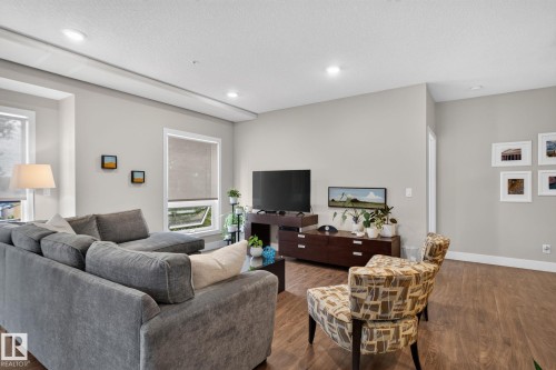 #301 10006 83 Av Nw, Edmonton, AB - Indoor Photo Showing Other Room