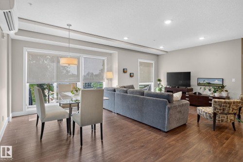#301 10006 83 Av Nw, Edmonton, AB - Indoor