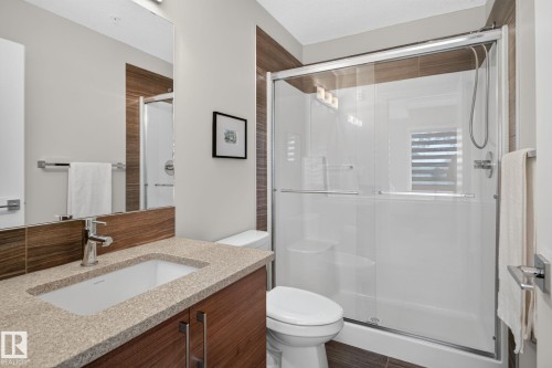 #301 10006 83 Av Nw, Edmonton, AB - Indoor Photo Showing Bathroom
