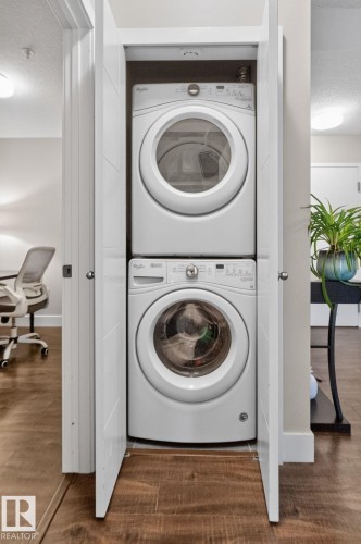 #301 10006 83 Av Nw, Edmonton, AB - Indoor Photo Showing Laundry Room