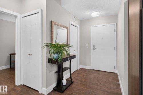 #301 10006 83 Av Nw, Edmonton, AB - Indoor Photo Showing Other Room