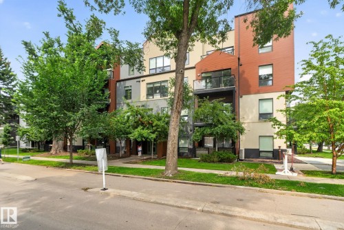 #301 10006 83 Av Nw, Edmonton, AB - Outdoor