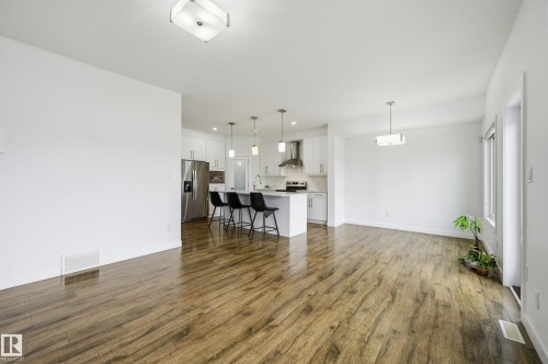 7258 Chivers Place Sw, Edmonton, AB - Indoor