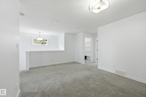 7258 Chivers Place Sw, Edmonton, AB - Indoor Photo Showing Other Room