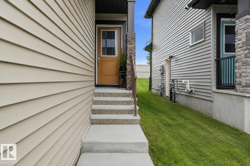 7258 Chivers Place Sw, Edmonton, AB - Outdoor