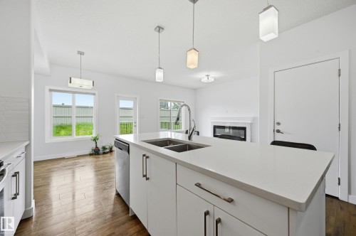 7258 Chivers Place Sw, Edmonton, AB - Indoor Photo Showing Kitchen With Double Sink With Upgraded Kitchen